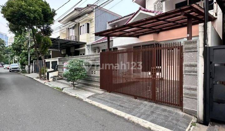 For Sale Rumah 2 Lantai Siap Huni Bagus, SHM 2