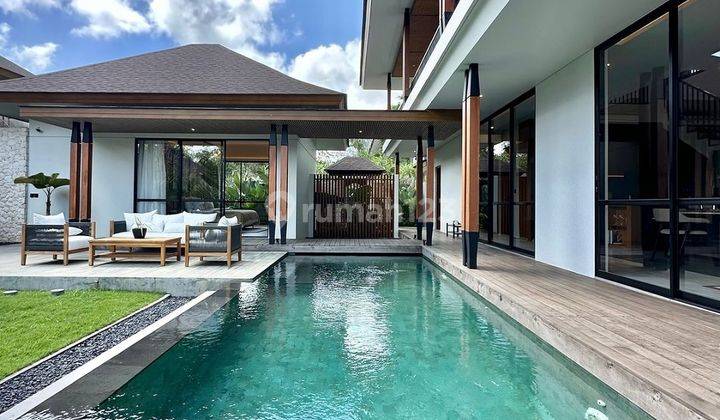 For Sale Luxurious Tropical Villa Dalam Cluster Fully Furnished 2