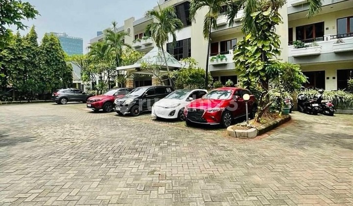 For Sale 3.5-Story Exclusive Boarding House Fully Furnished - Kuningan 2