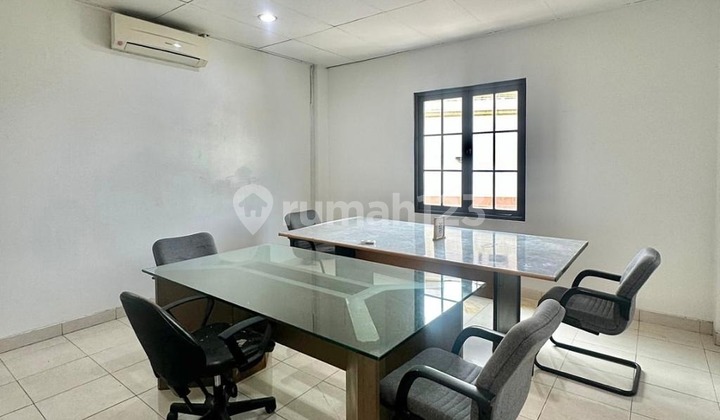 For Sale Shop House 3.5 Floors Near Kuningan & Gatot Subroto For Sale Shop House 3.5 Floors Near Kuningan & Gatot Subroto