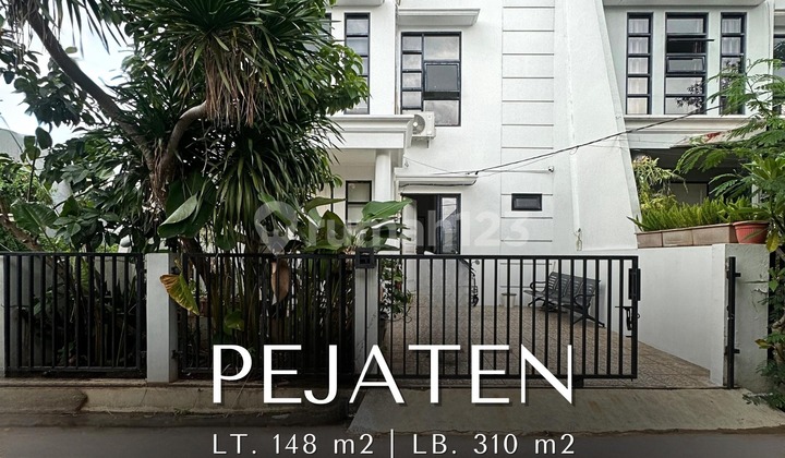 For Sale American Classic House 3 Lantai Bagus