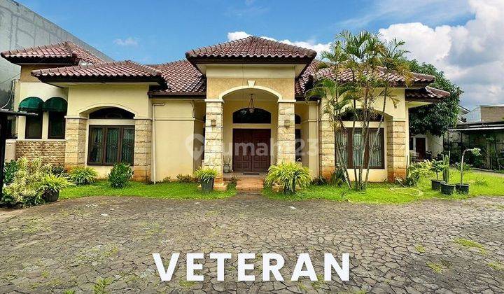 For Sale Rumah Bagus Siap Huni Dengan Halaman Luas Di Veteran 1