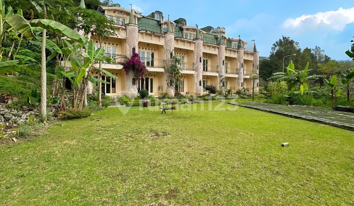 For Sale Ex Hotel Building in Tourist Area, Easy Access in The Flower City 2