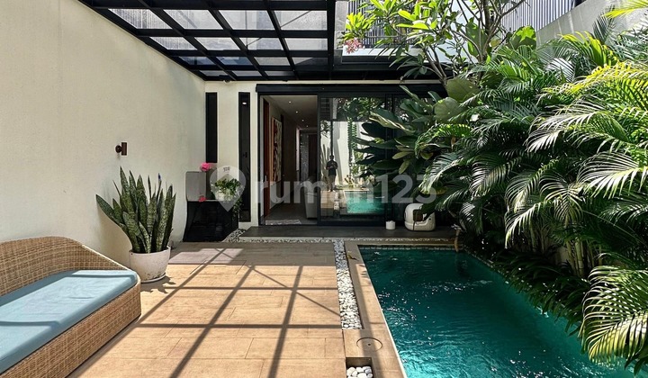 For Sale 2-Story Townhouse Ready to Occup