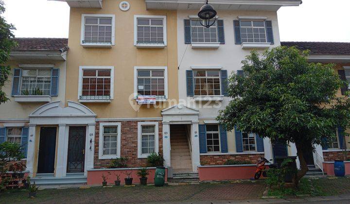 Town House cantik di lokasi paling strategis di Tangerang 2