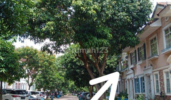 Town House Cantik dan Murah di dekat pintu tol Karawaci 2