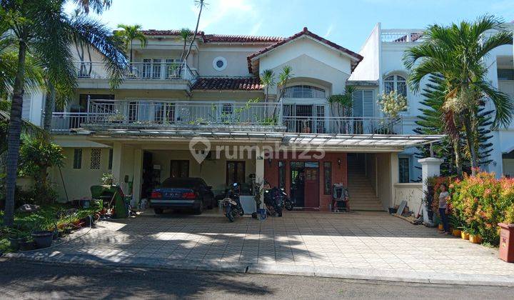 Rumah besar dan mewah dengan harga ramah 1