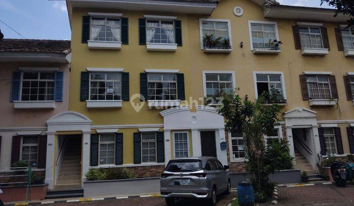 Townhouse cantik 2 lantai, dekat tol Karawaci, total renovasi 2