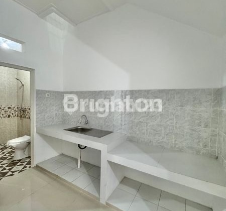 For Sale Rumah Baru 3 Lantai di Tanjung Duren Row 1 Mobil 2