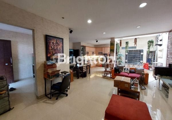 For Sale Rumah 2.5 Lantai di Tomang Siap Huni Jakarta Barat For Sale Rumah 2.5 Lantai di Tomang Siap Huni Jakarta Barat