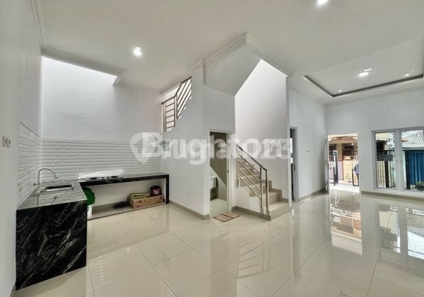 For Sale Rumah Baru 2 Lantai di Tanjung Duren Siap Huni 2