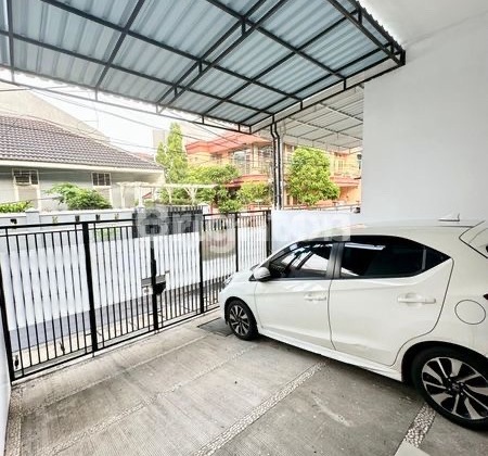 For Sale Rumah 2 Lantai di Duri Kepa Siap Huni Lokasi Strategis