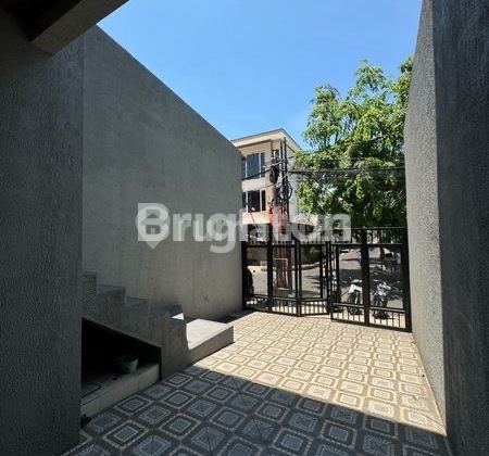 For Sale Rumah Baru 3 Lantai di Duri Kepa Row Jalan 2 Mobil For Sale Rumah Baru 3 Lantai di Duri Kepa Row Jalan 2 Mobil