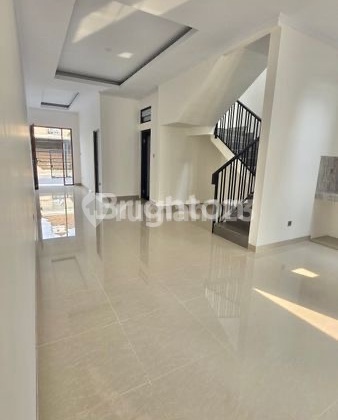 For Sale Rumah Baru 2 Lantai Row 2 Mobil di Kav Dki Meruya 2