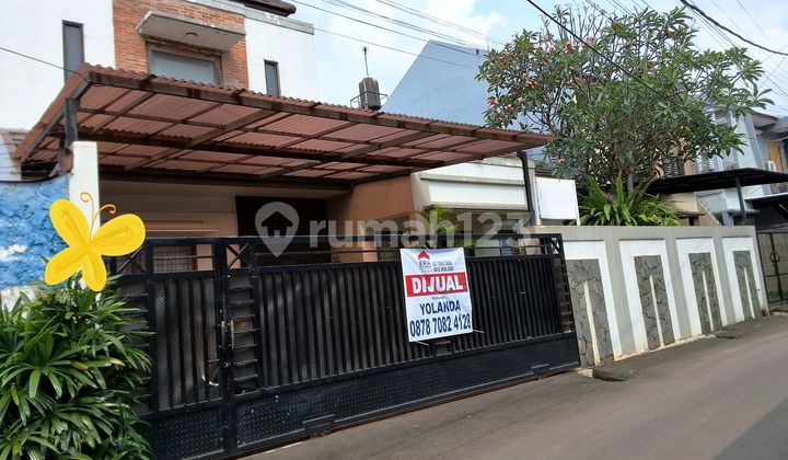 Rumah Siap Huni Terawat Di Jatiwaringin 1,5 Lantai Rumah