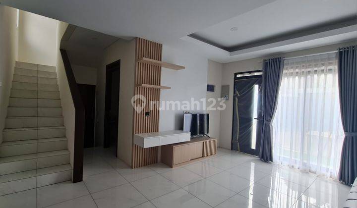 For Rent Rumah Baru Full Furnished di Kota Baru Parahyangan 1