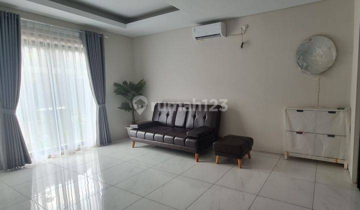 For Rent Rumah Baru Full Furnished di Kota Baru Parahyangan 2