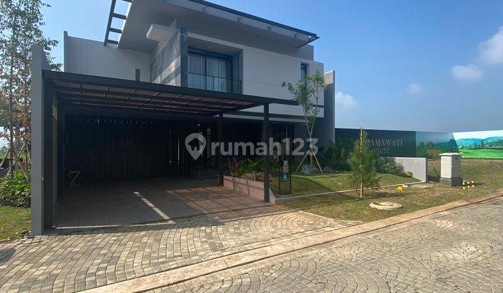 Rumah Minimalis Modern di Golf Residence Kota Baru Parahyangan 1