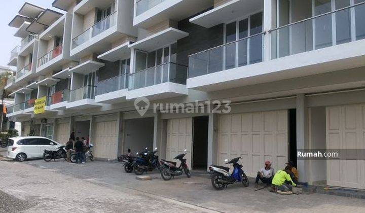 Di Jual Ruko Hokie di Setrasari Megasquare Kota Bandung 1