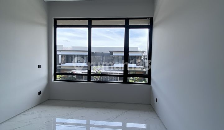 New House! Exclusive Move-in Ready in Kota Baru Parahyangan.