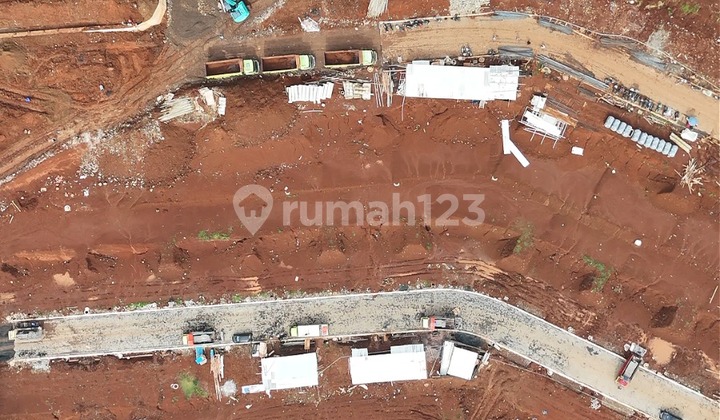 Lake View Plot in the New City of Parahyangan