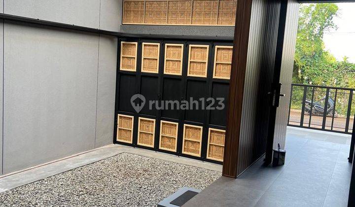 Rumah BARU Build In Furniture Setraduta Bandung 2