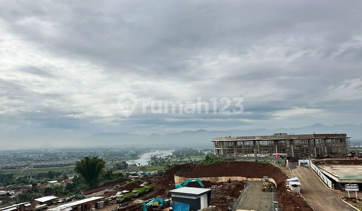 For Sale Spectacular View Plot in New Parahyangan City