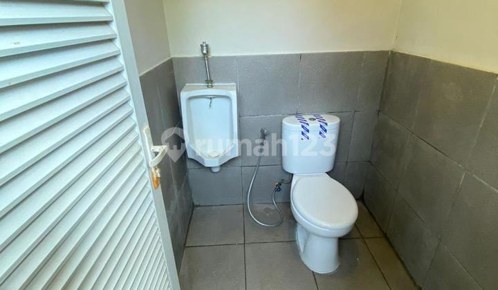 Prime Location! Ruang Usaha Strategis Ramai di Ciumbuleuit Bandung Prime Location! Ruang Usaha Strategis Ramai di Ciumbuleuit Bandung