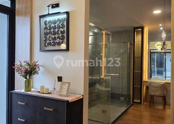 Rumah Mewah Renovated Siap Huni di Kota Baru Parahyangan