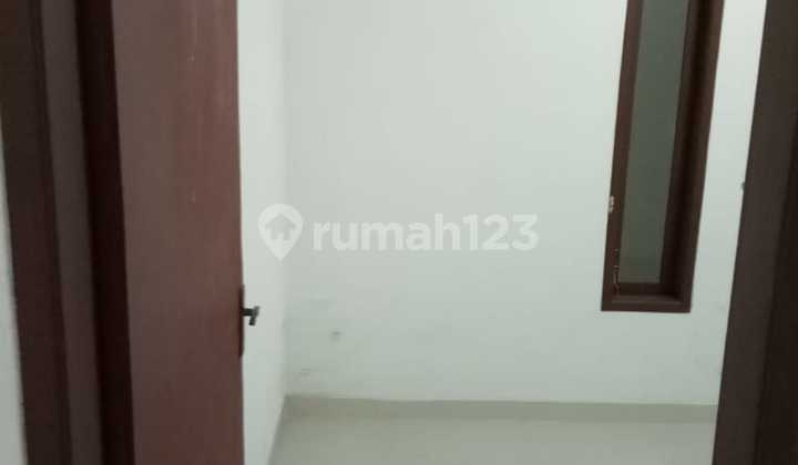 Disewakan Hunian Minimalis Modern Super Nyaman Harga Masih Bisa Nego Lokasi Strategis di Taman Cibaduyut Indah, Bandung Disewakan Hunian Minimalis Modern Super Nyaman Harga Masih Bisa Nego Lokasi Strategis di Taman Cibaduyut Indah, Bandung