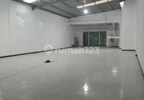 Warehouse for Sale, Ready to Use, Near Soreang Toll Road, Fuso Access. Warehouse for Sale, Ready to Use, Near Soreang Toll Road, Fuso Access.