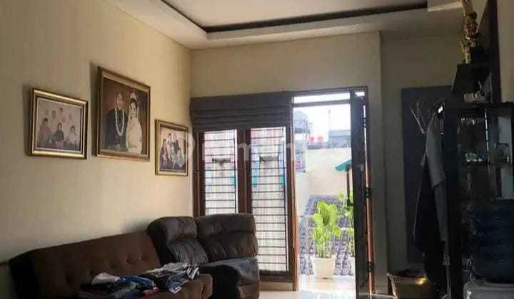Dijual Rumah 2 Lantai Nyaman Terawat Siap Huni Minimalis Lokasi di Jalan Kembar Bandung Dijual Rumah 2 Lantai Nyaman Terawat Siap Huni Minimalis Lokasi di Jalan Kembar Bandung