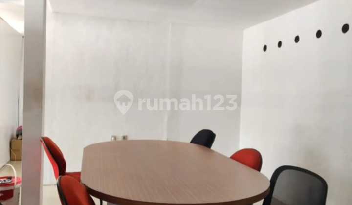 Dijual Ruko 2 Lantai Siap Pakai Lokasi di Mainroad Surapati Bandung