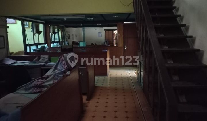 Dijual Rumah Siap Huni Cocok Untuk Kantor Lokasi di Sayap Gatsu Bandung