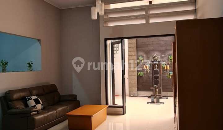 Dijual Rumah Hoek Nyaman Terawat Siap Huni Lokasi Strategis di Taman Holis Indah 2 Bandung Dijual Rumah Hoek Nyaman Terawat Siap Huni Lokasi Strategis di Taman Holis Indah 2 Bandung