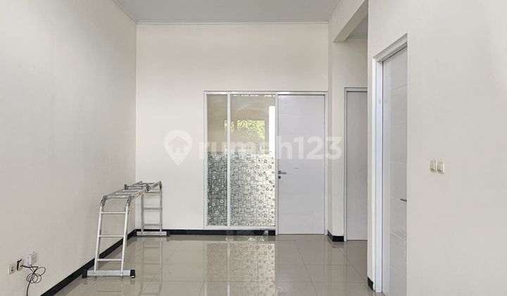 DISEWAKAN RUMAH MINIMALIST CLUSTER EKSKLUSIF ONE GATE SIAP HUNI TKI TAMAN KOPO INDAH 5 BANDUNG 1
