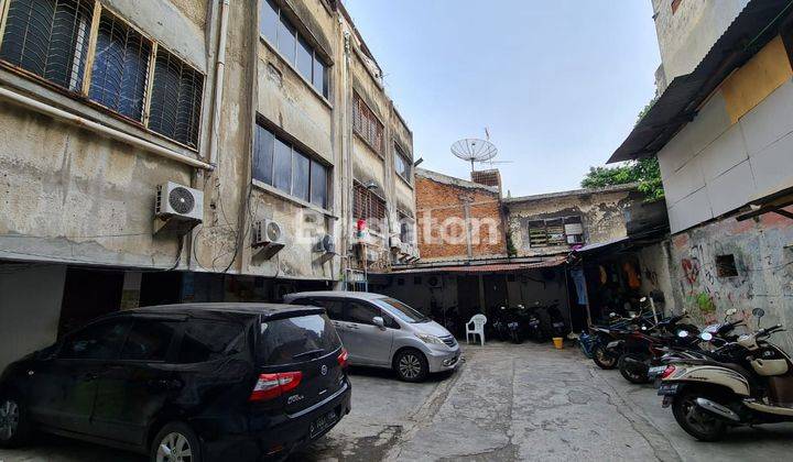 4 RUKO GANDENG MANGGA BESAR JAKARTA BARAT 57 KAMAR KOST 2