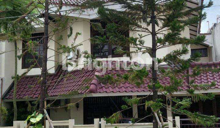 RUMAH TAMAN RATU JAKARTA BARAT BAGUS 2 LANTAI DALAM KOMPLEKS SEPERTI CLUSTER 1