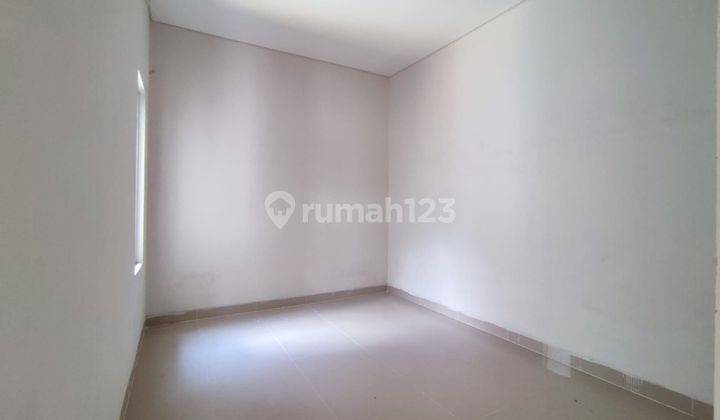 Ruko Siap Huni Di Pinggir Jalan Raya Kebonarum 3