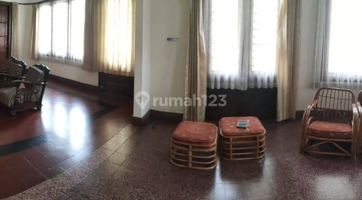 Rumah Lama Siap Huni Dan Terawat Mainroad Sayap Wastukencana 2