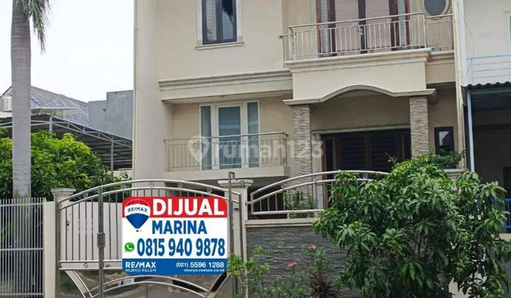 Rumah 2,5 Lantai Bagus Cakep Siap Huni di Puri Gardena 1