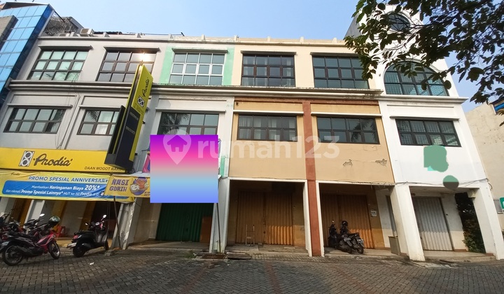 For Rent: Daan Mogot Shop House, Strategic Location in Front of Dm Mall