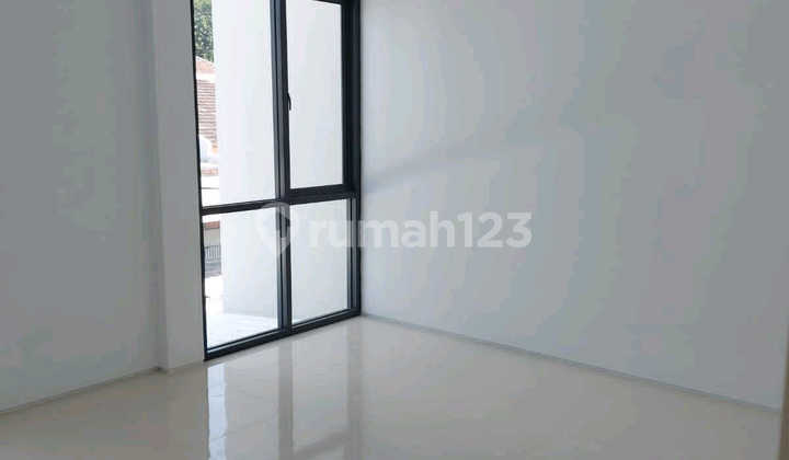 Dijual Rumah Satelit Utara Sukomanunggal Surabaya Ron.a2480 2