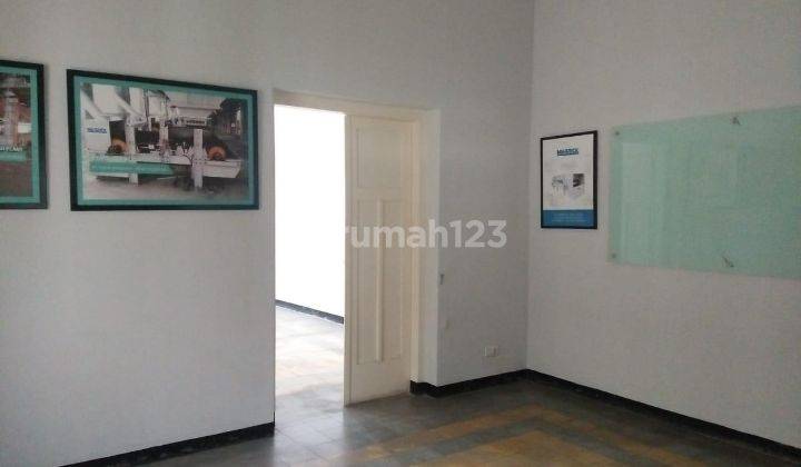 DISEWAKAN RUMAH JL KH. MISBAKH SURABAYA HEN.B003 2