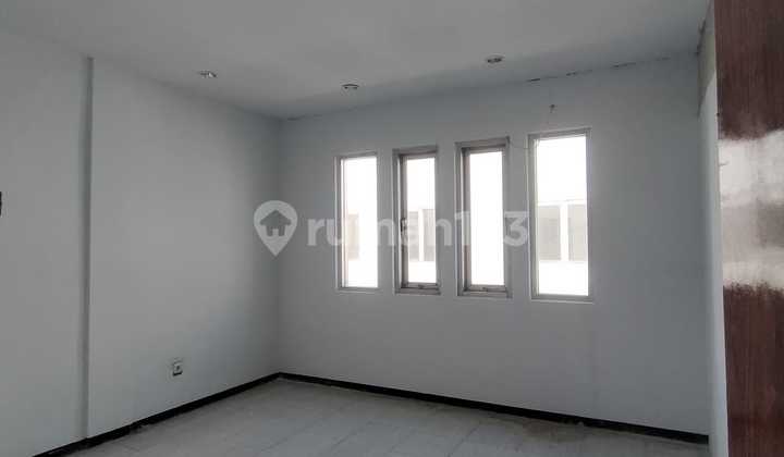Disewakan 6 Unit Ruko King Square Driyorejo Gresik Ric.a164 9