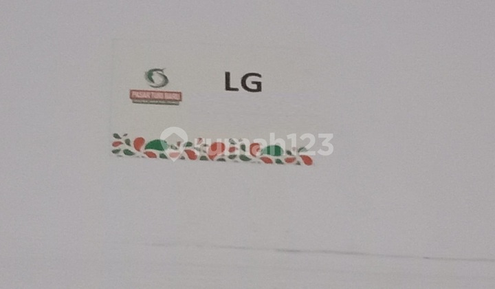 For Sale: Turi Bubutan Surabaya Market Stall Ron.a3062