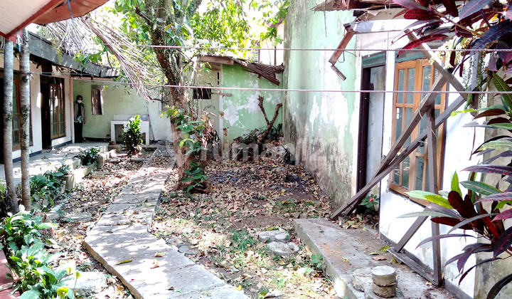 Setiabudi near the university, cheap land plot house, suitable for boarding, HOOK. 2