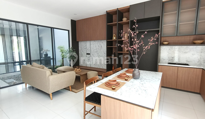 Magnolia Lilifera Adipura New Good Modern Magnolia Lilifera Adipura New Good Modern