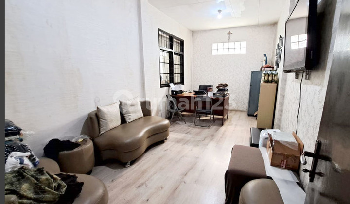 Tki 1 Rumah Hoek Murah Luas Terawat Siap Huni