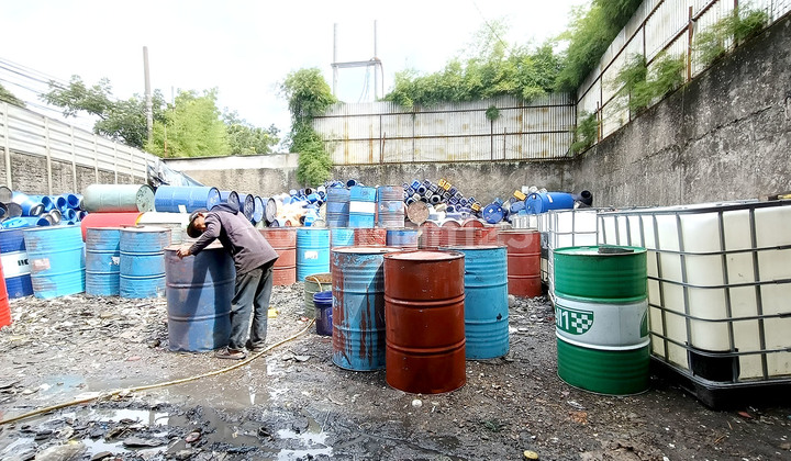 Soekarno Hatta Mainroad siap pakai Gudang dan open space